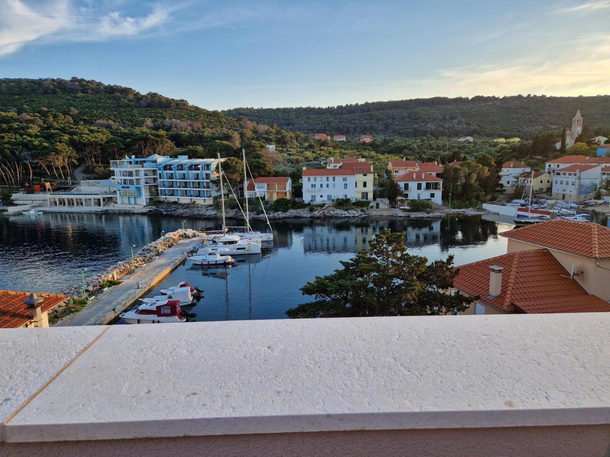 Sol Luxury Residence Near The Beach With Shared Heated Pool Božava Eksteriør bilde