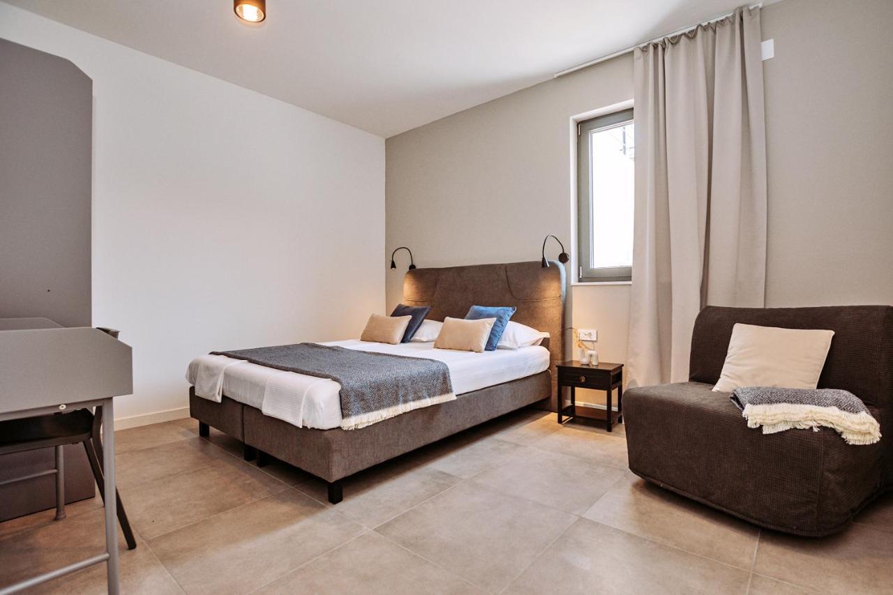 Sol Luxury Residence Near The Beach With Shared Heated Pool Božava Eksteriør bilde