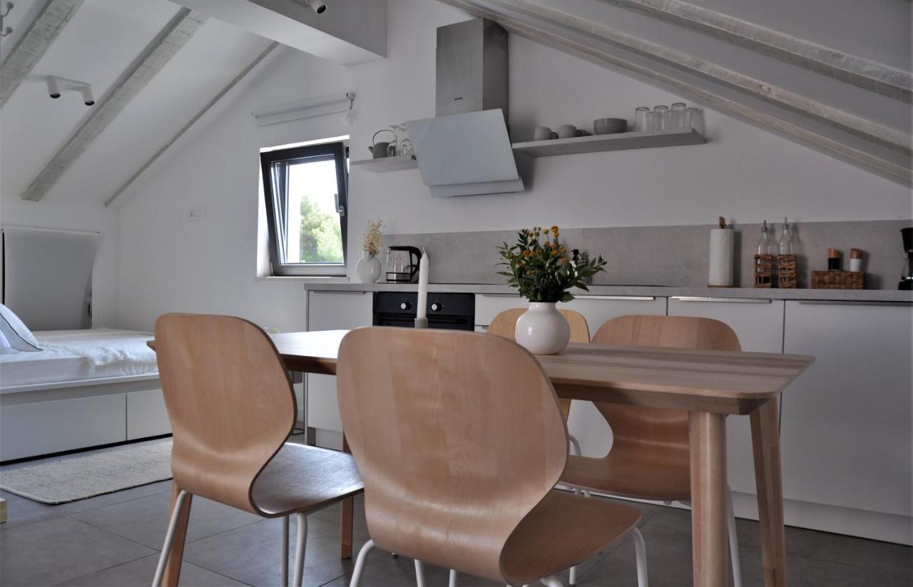 Sol Luxury Residence Near The Beach With Shared Heated Pool Božava Eksteriør bilde
